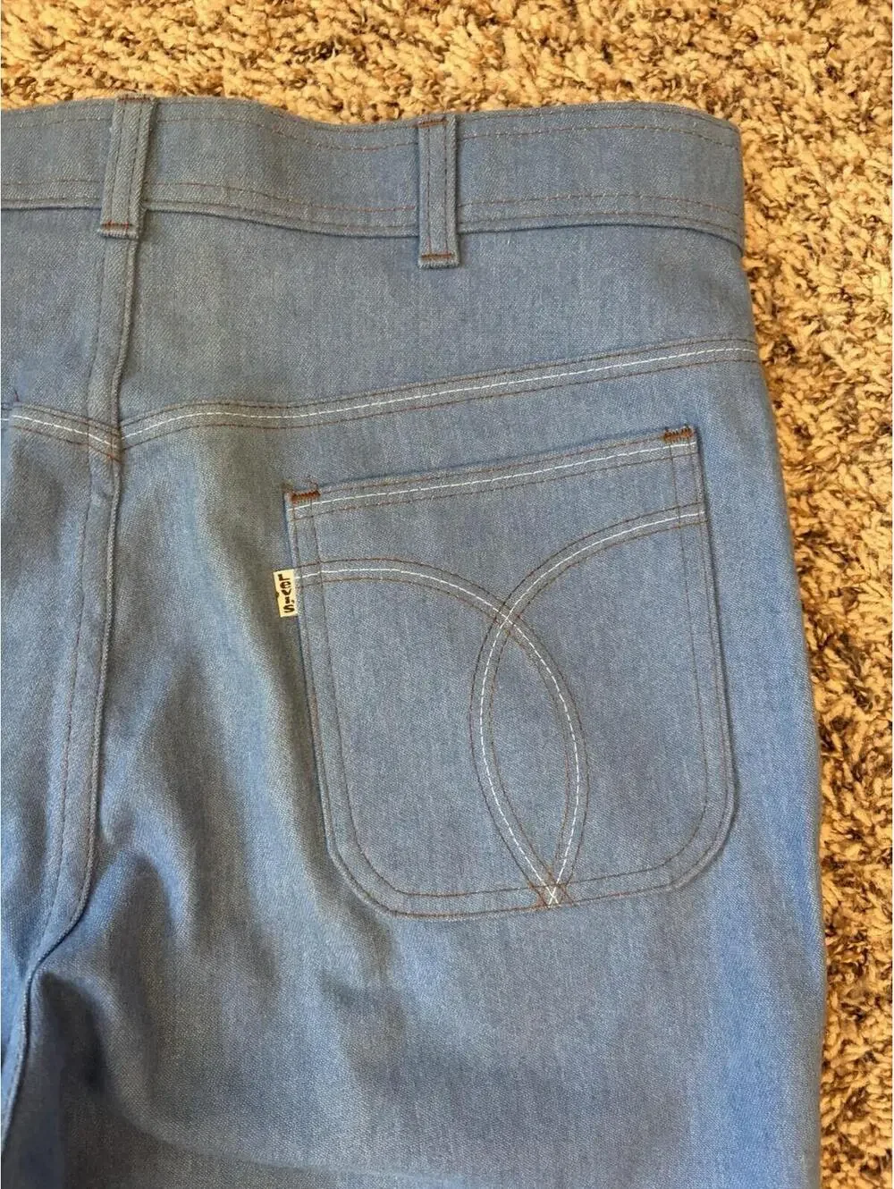 VTG Levi’s Light Wash Blue Relaxed Denim Skosh More Room Jeans Men’s Size 36x35